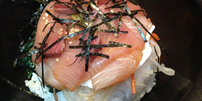 El “Buri bop” es uno de los platillos más emblemáticos del lugar. // Foto: Animal Gourmet.