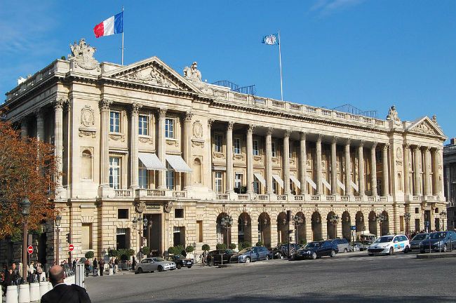 El Hotel Le Crillon, en París, era uno de los más frecuentados por la burguesía francesa del siglo XIX. // Foto: Pline.