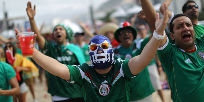 Todos los que aquí estamos, gritamos y soñamos a través de ese extraño evento que se llama Futbol. // Foto: AP.