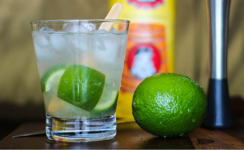 Por mucho, la 'Caipirinha' es el coctel más representativo de Brasil. // Foto: Especial.