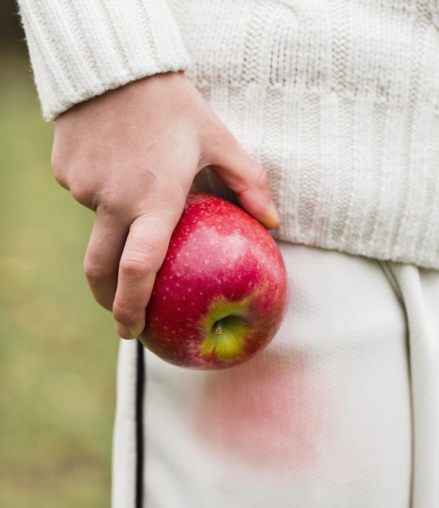 _82649984_624-1st_cath_lowe_cricketer