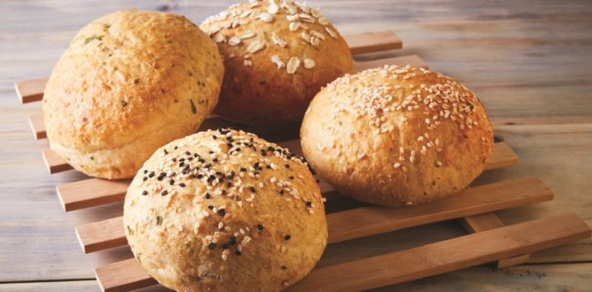 Bollos con hierbas aromáticas.