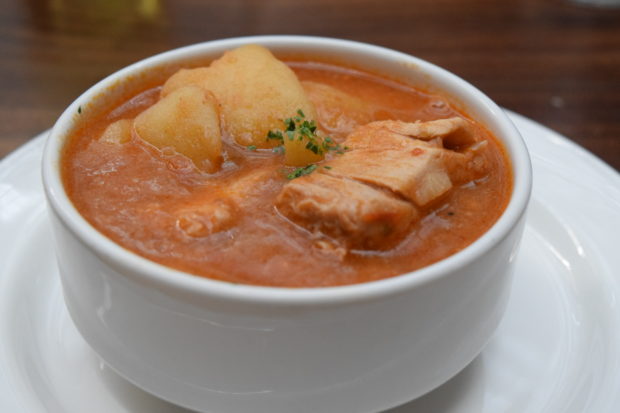 Sopa tradicional Marmitako. //Foto: Roxana Zepeda.
