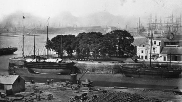Una de las modalidades de contrabando era el robo a los barcos antes de que fueran inspeccionados por funcionarios de hacienda.