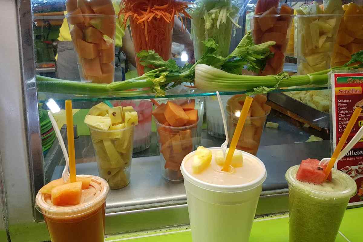 Jugos, tortas y cocteles Alexis