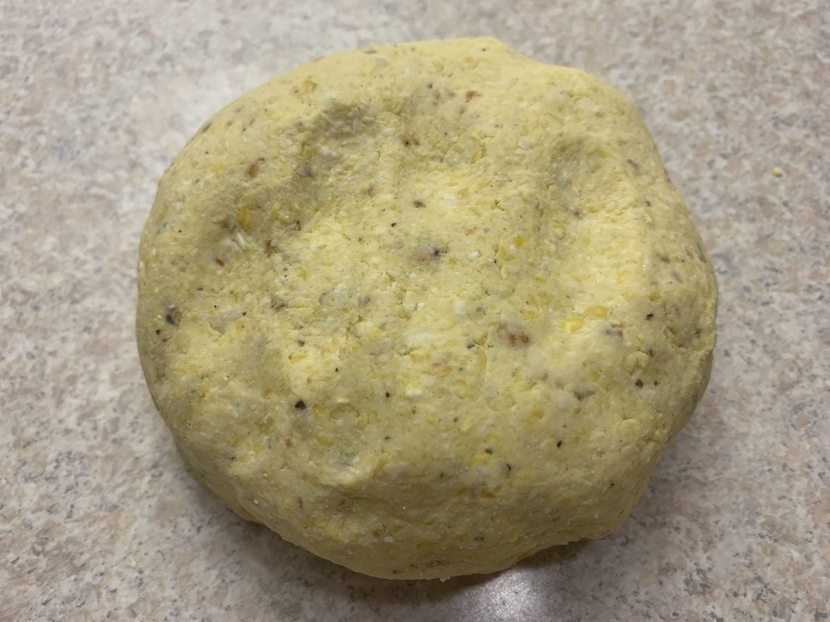 Todo lo que necesitas saber para nixtamalizar en casa y hacer masa para tortillas