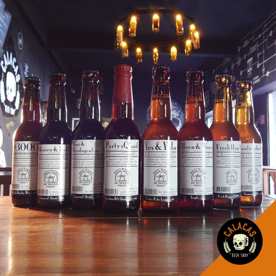 Taberna Calacas en colonia Portales.