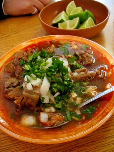 Birria, comida de Jalisco.