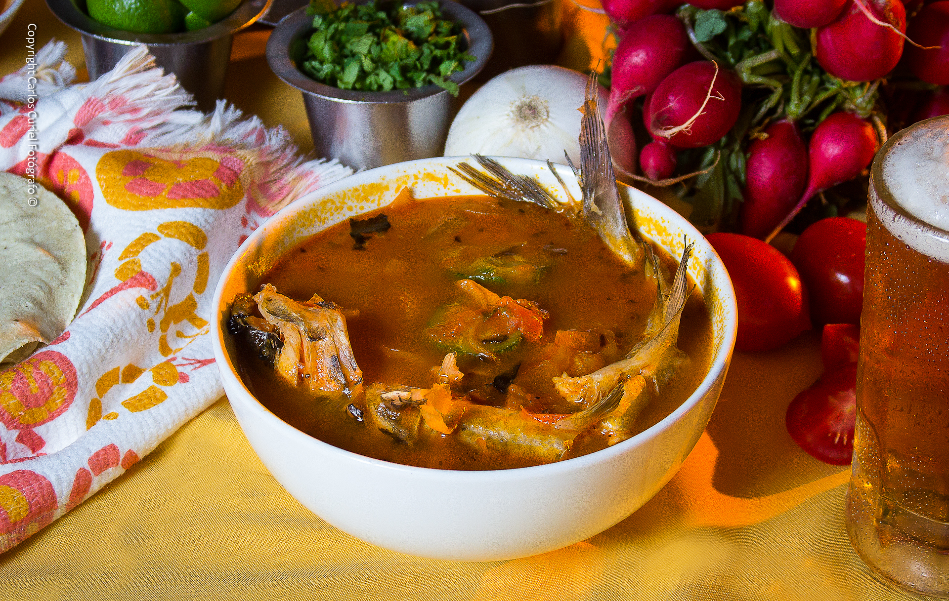 Caldo michi, comida de Jalisco.