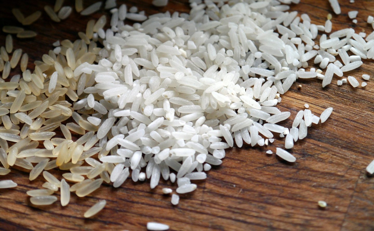 Cómo preparar agua de arroz y leche de arroz