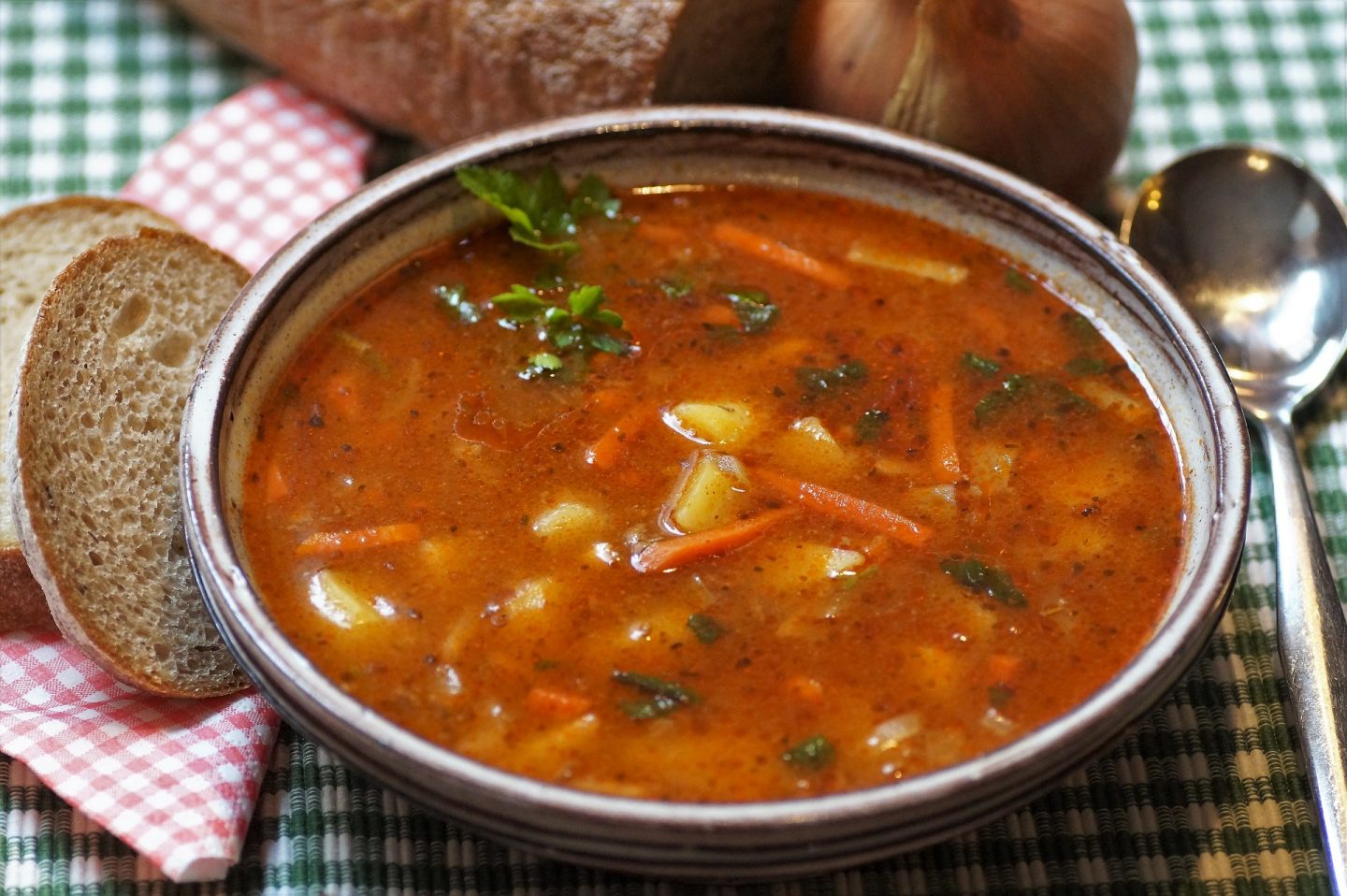 sopa de verduras recetas para vivir solo