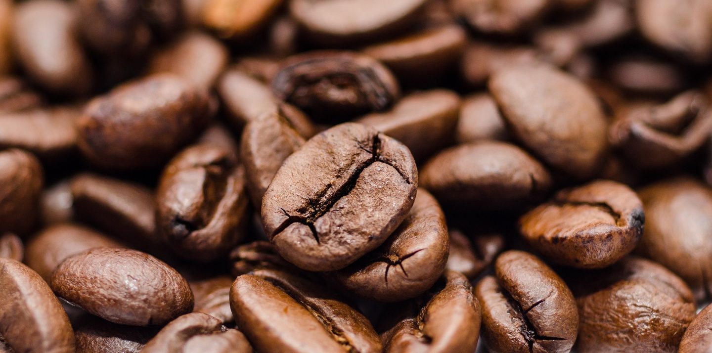 empaque de café diferencia entre arábica y robusta