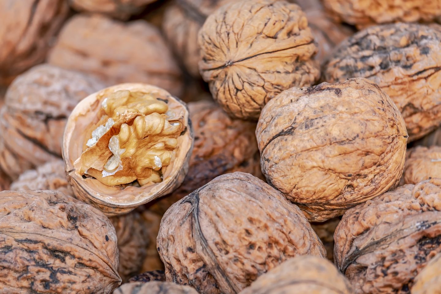 como pelar semillas y frutos secos