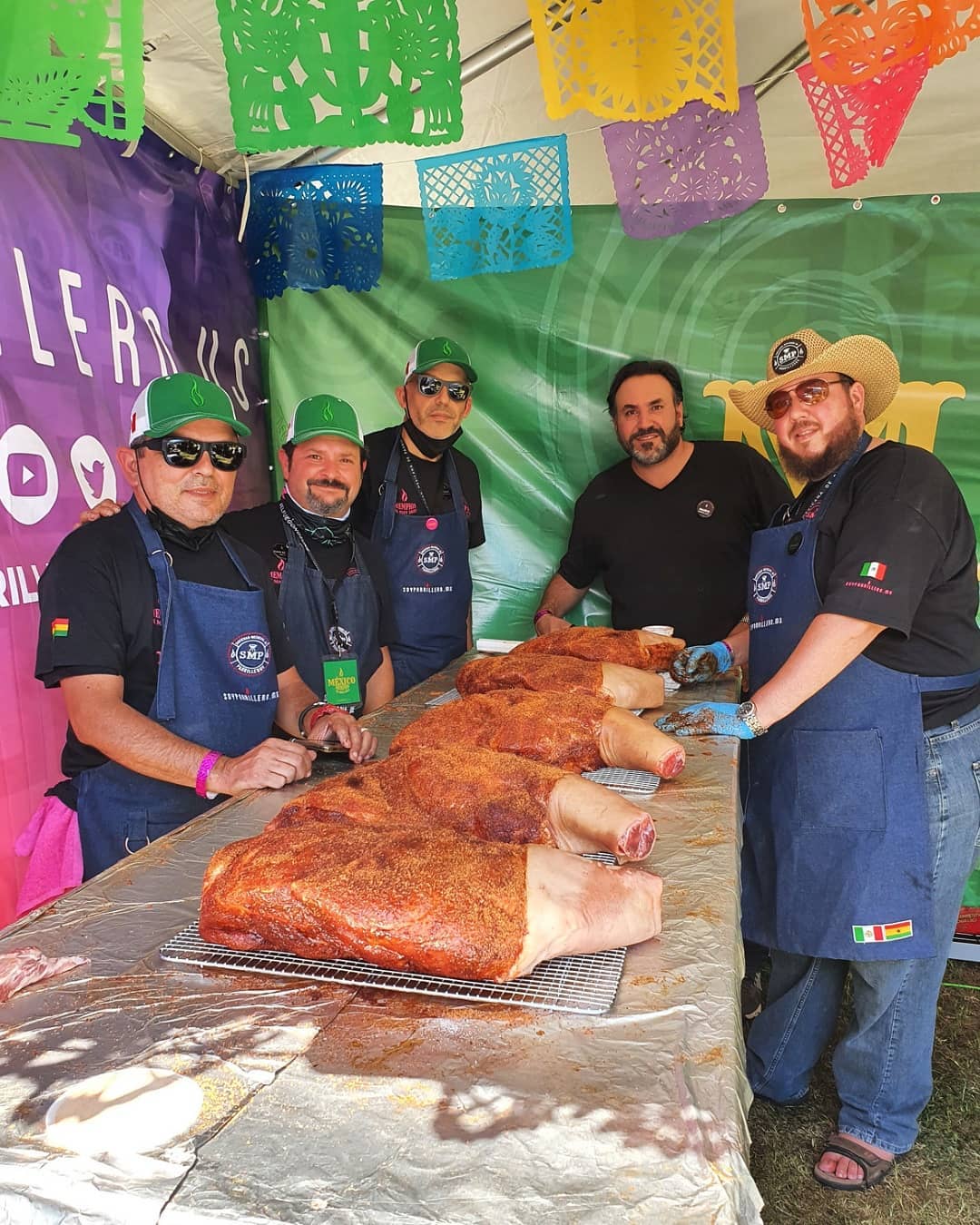 mexicanos parrilleros