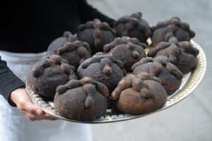 Pan de muerto de chocolate