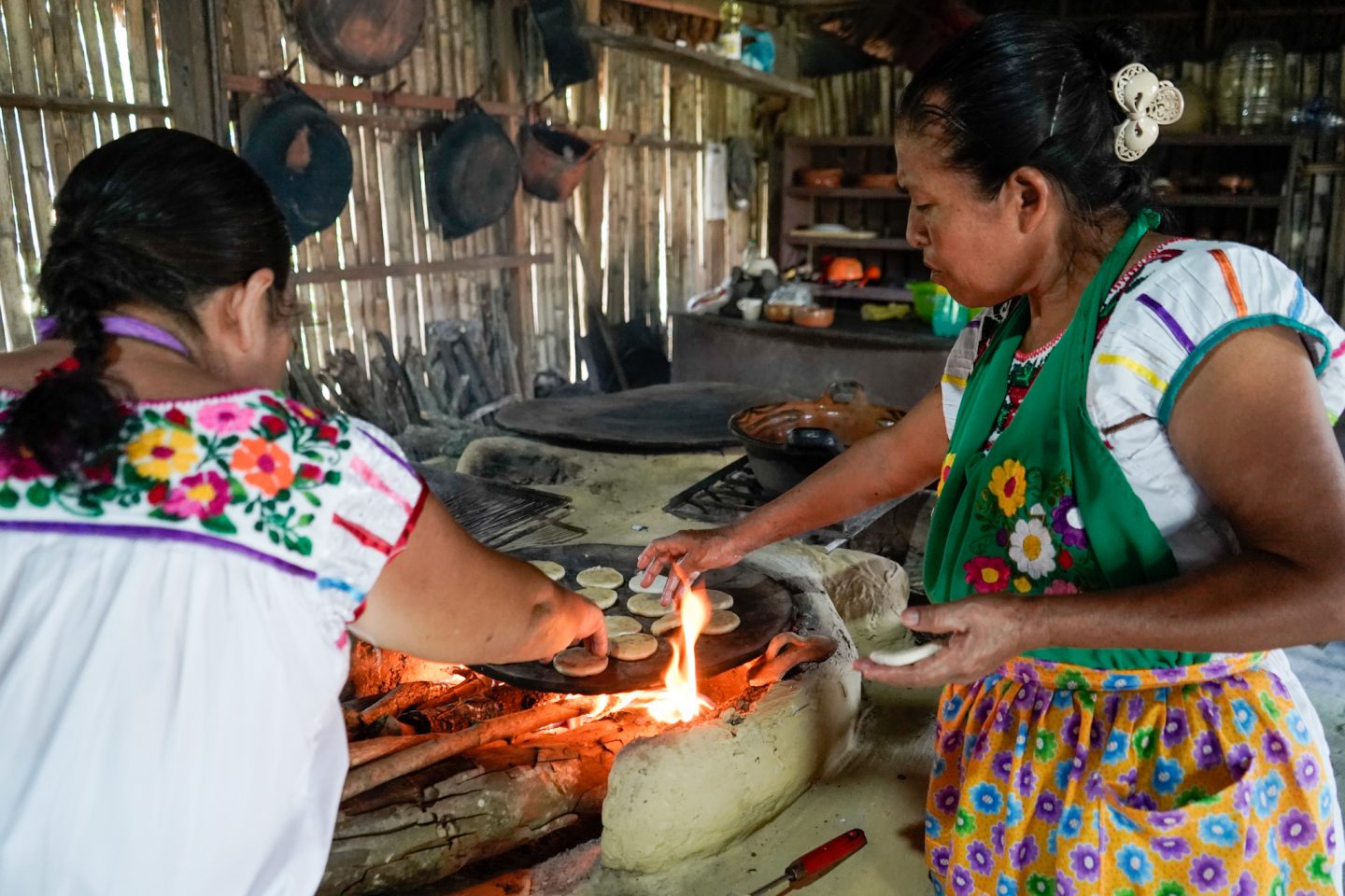 Mujeres de Humo