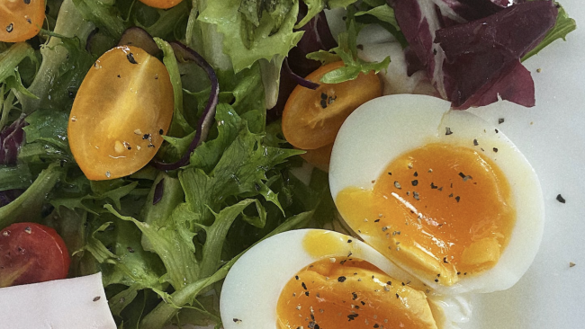 Ensalada con huevo cocido