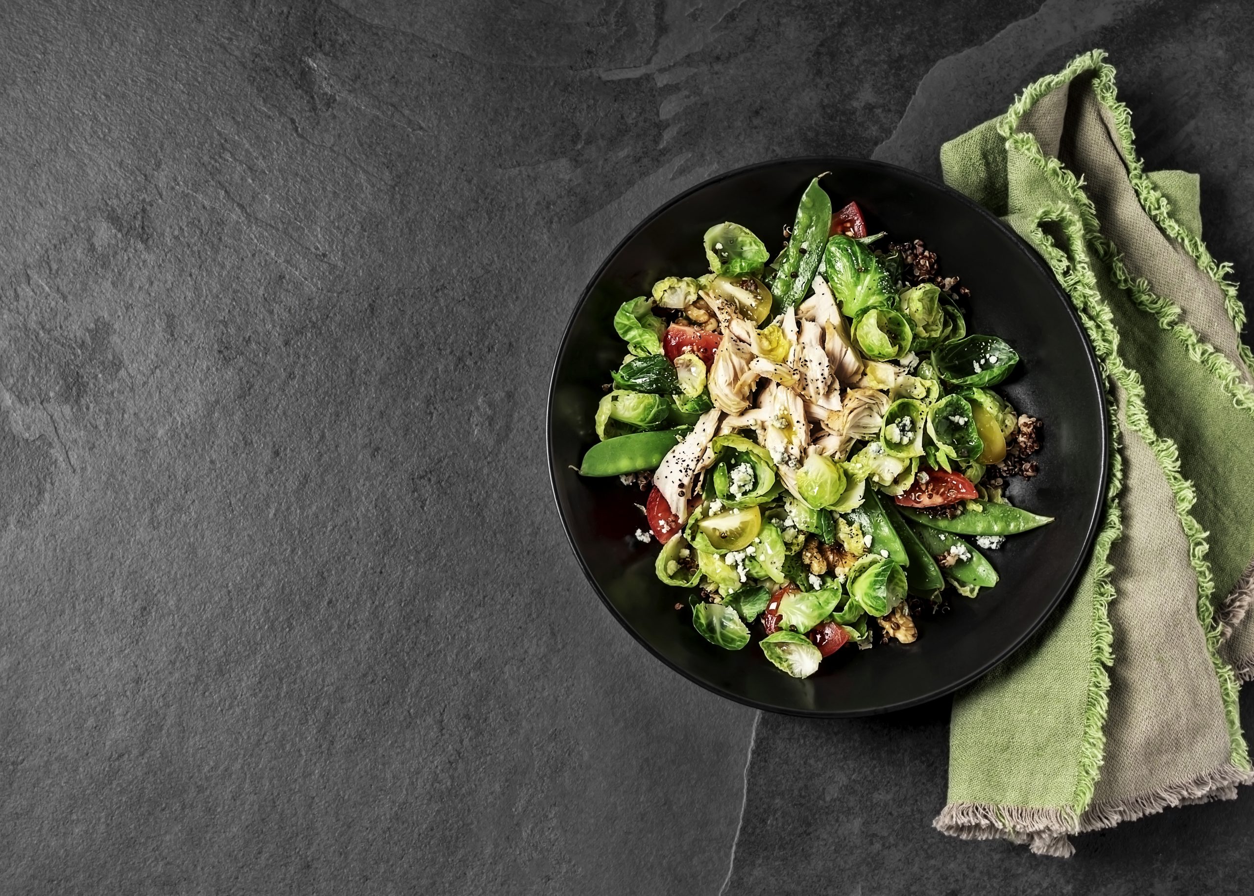 Ensalada de pollo rostizado