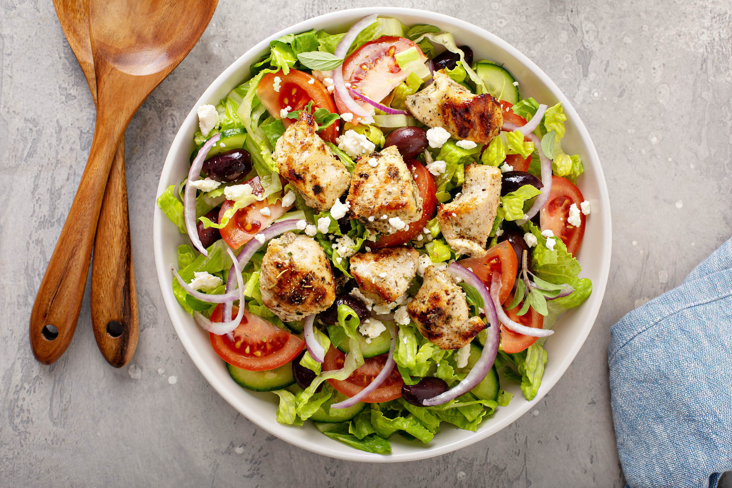 Ensalada de pollo con yogur. Recetas de pechuga de pollo en trozos