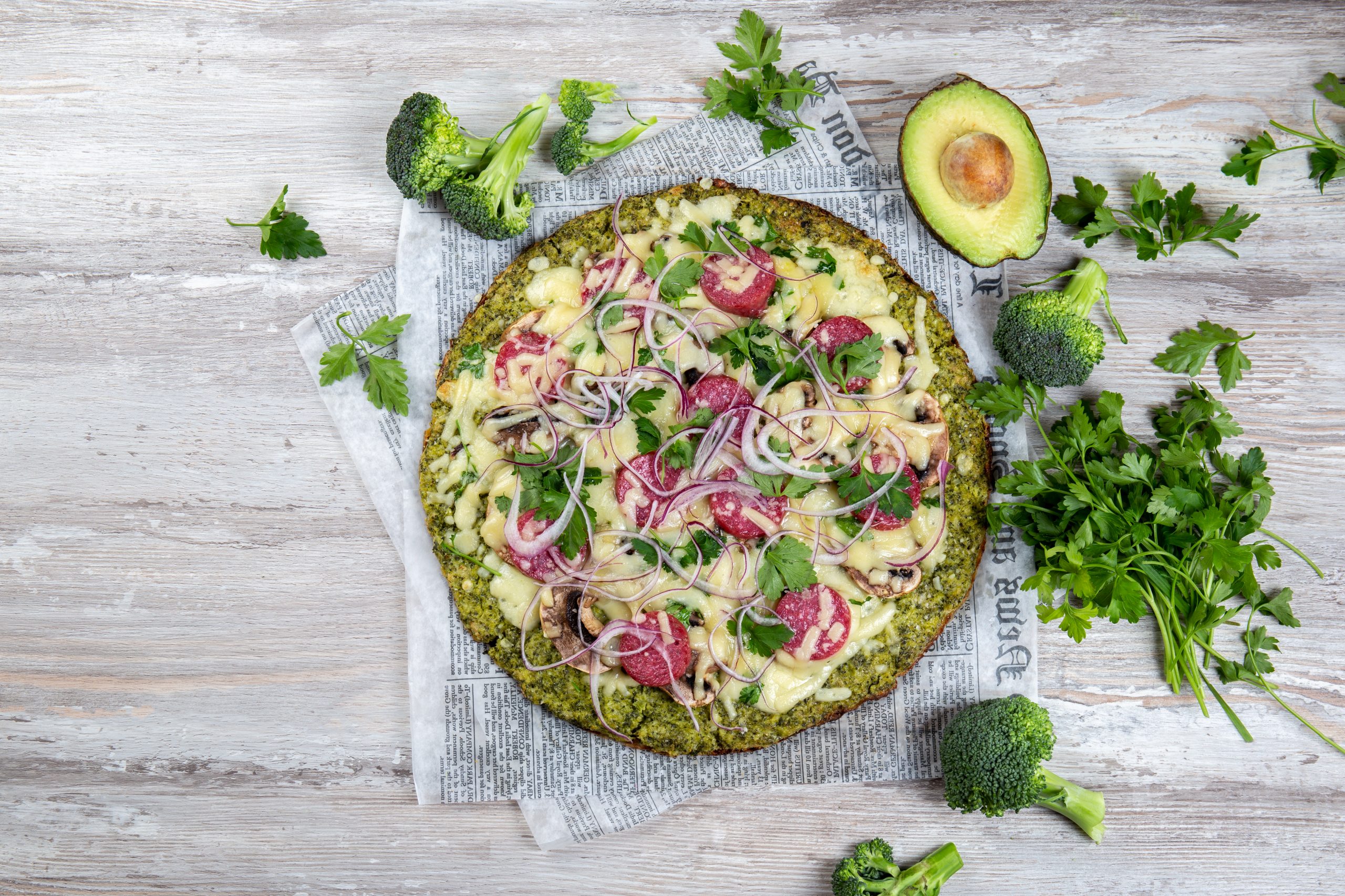 pizzas con bases vegetales, pizza de brócoli