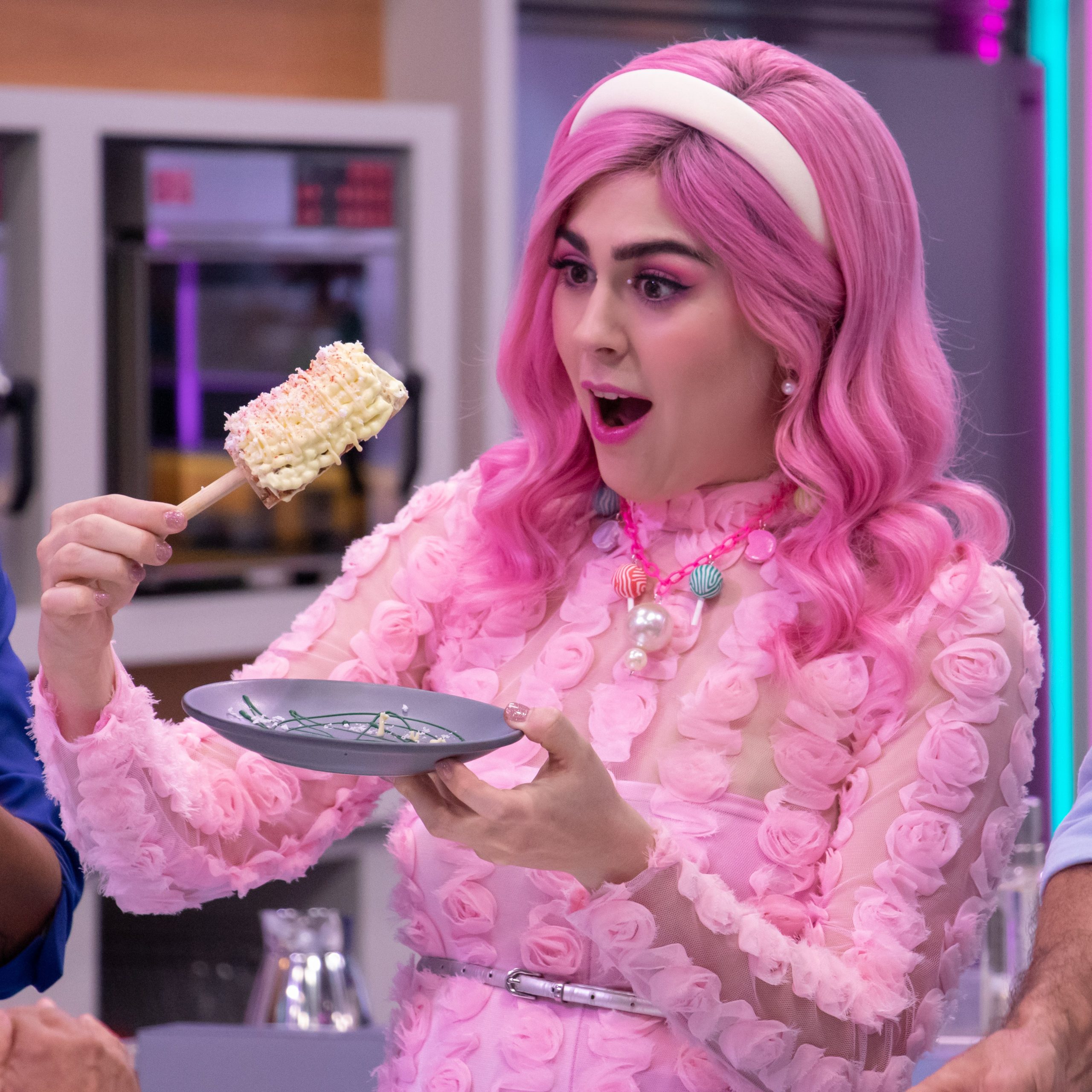 Mis Pastelitos y el chef Roberto son los jueces de Pasteleros contra el tiempo