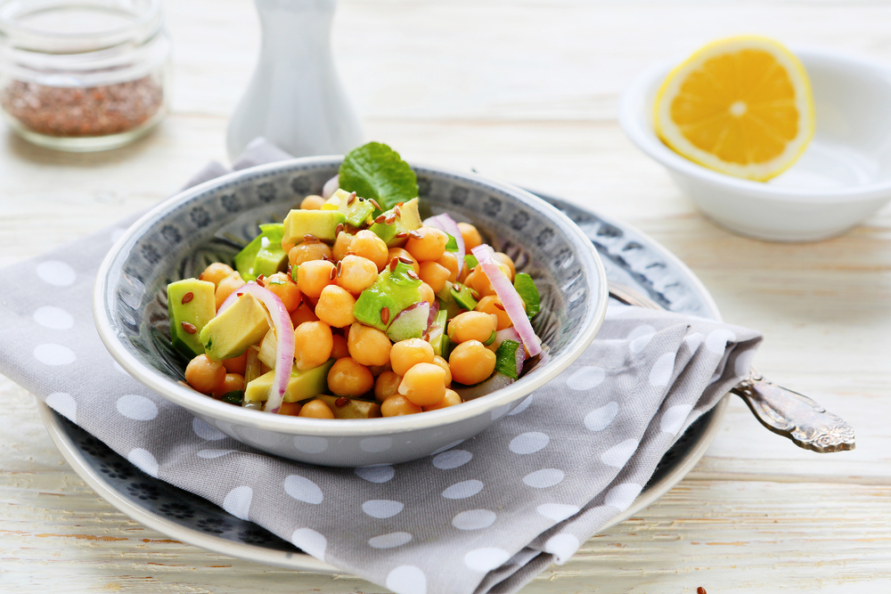 Ensalada de garbanzos y aguacate