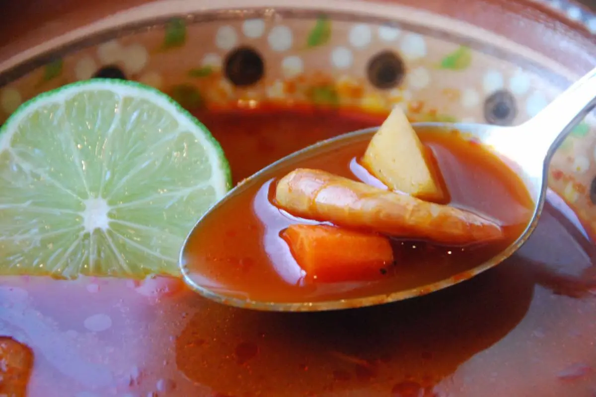 Cómo hacer caldo de camarón