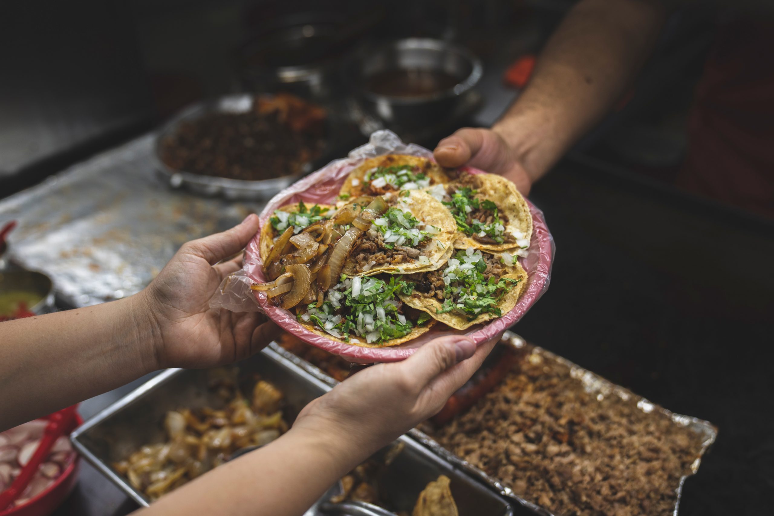 Tacos callejeros como producto de origen