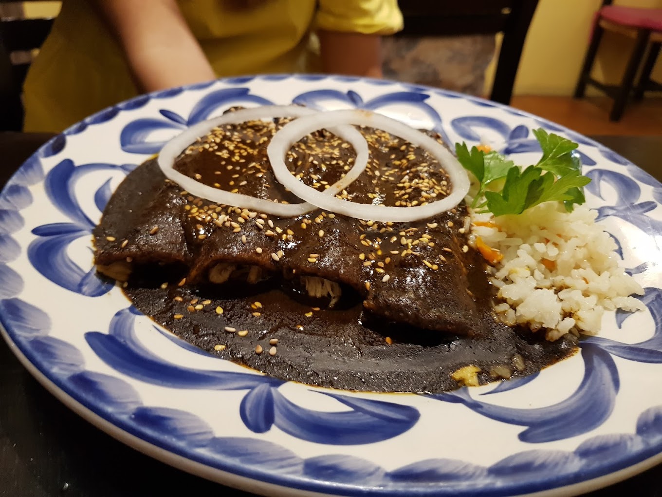 Pollo con Mole en el restaurante El Correo