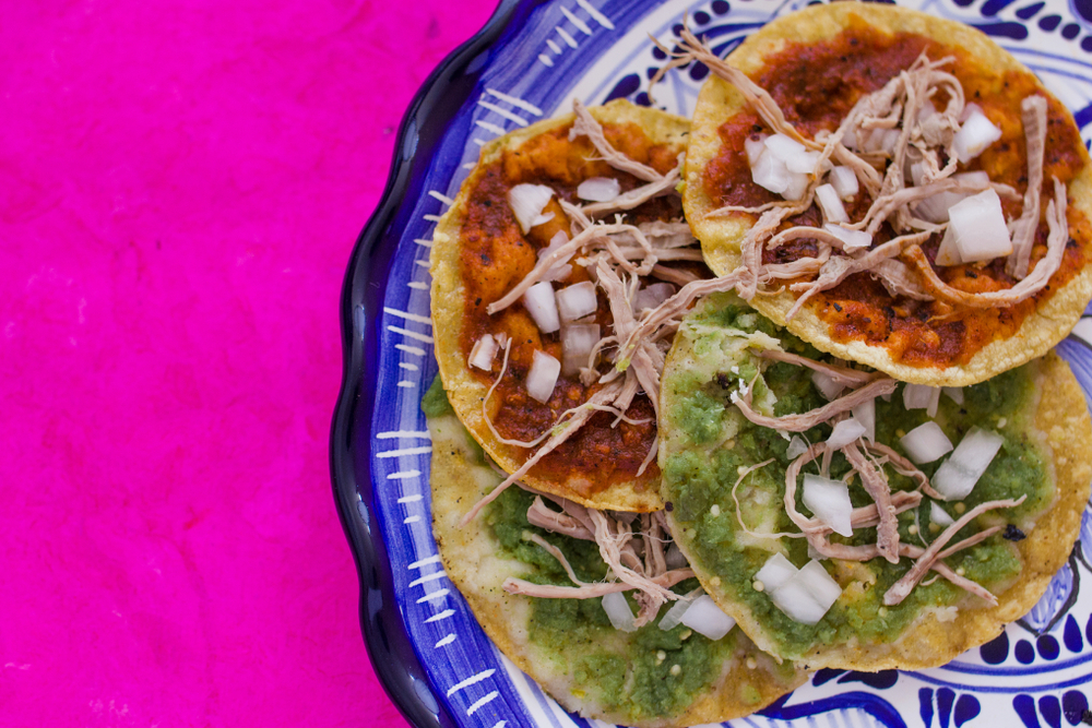 Chalupas de pollo antojitos mexicanos