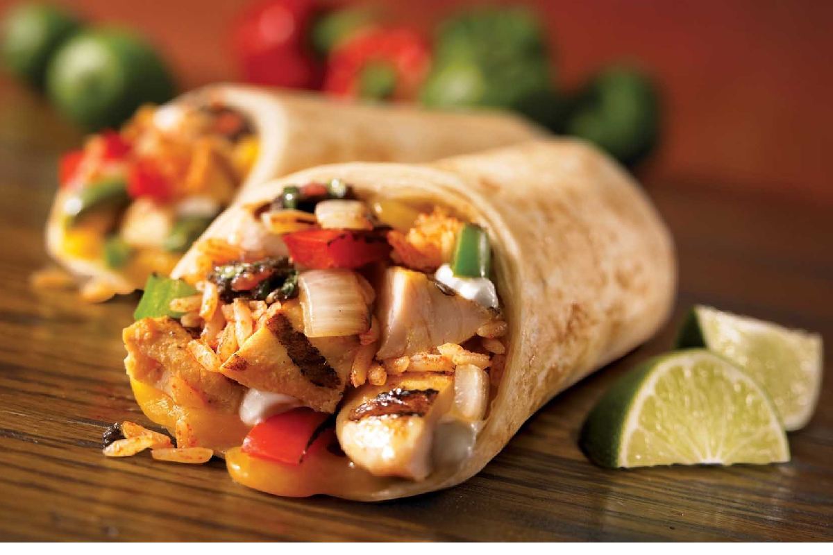 Burritos mexicanos entre las mejores comidas callejeras mexicanas.