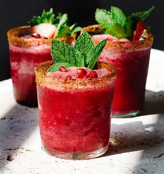 Coctel mezcalita de jamaica