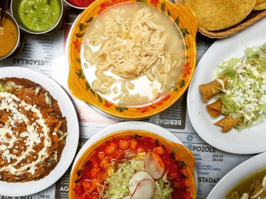 Desayuno del buffet en Central de Antojos