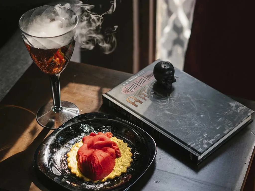 Lovecraft café / cafeterías temáticas de brujas