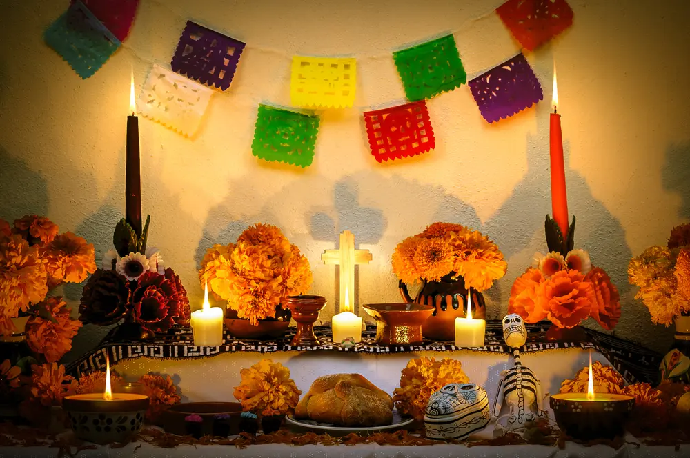 Elementos de la ofrenda de día de muertos