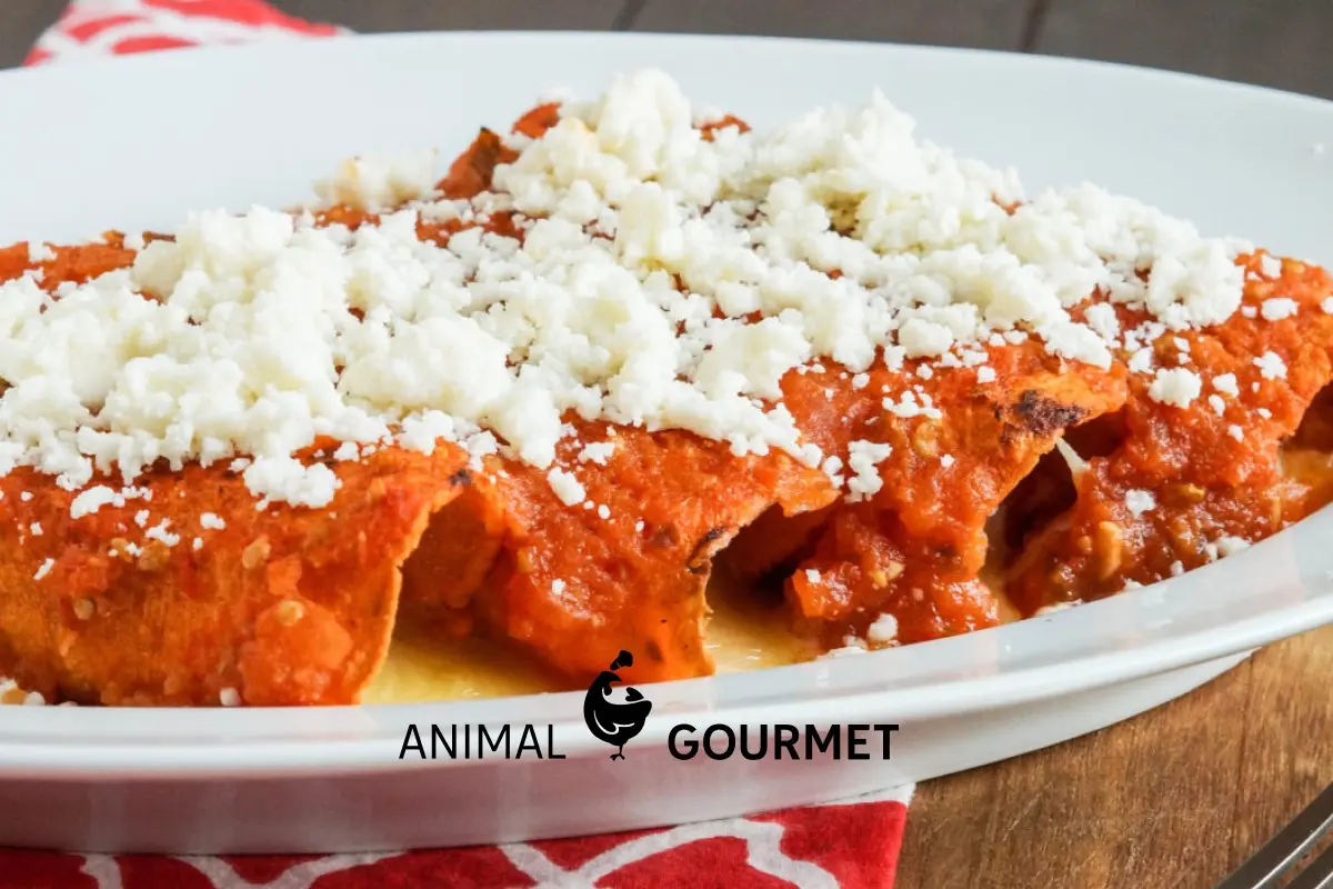 Cómo hacer enchiladas rojas con queso