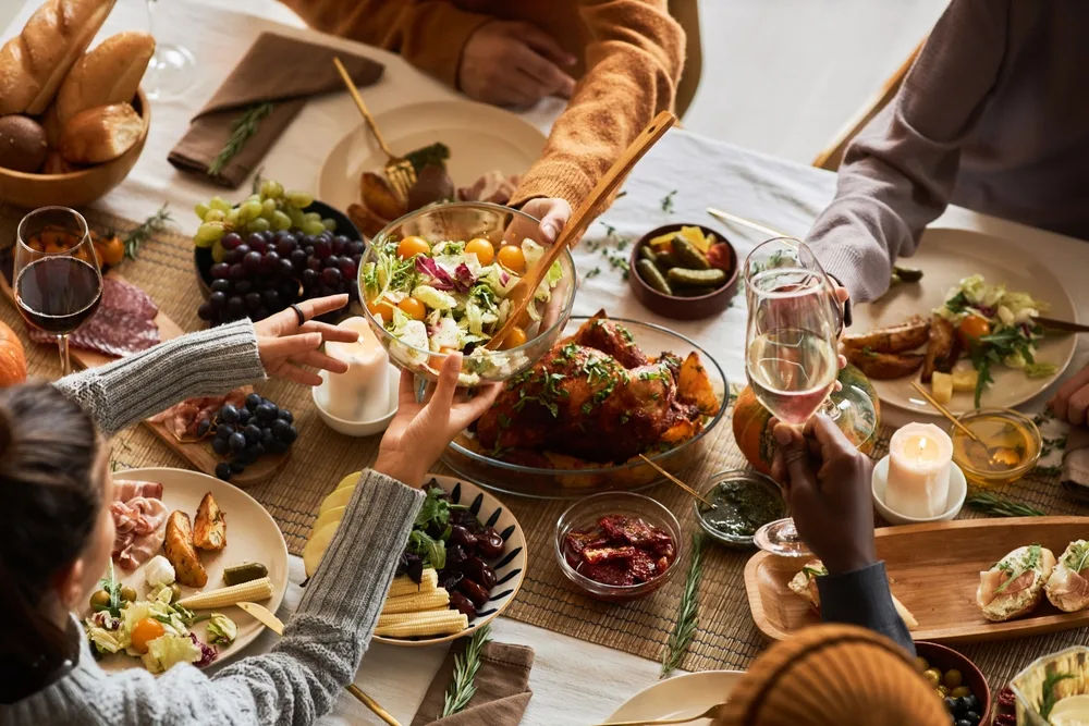 Compartir la comida es un lenguaje del amor y una forma de reconectar. 