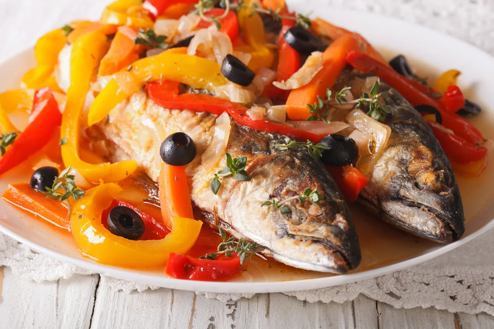 Pescado asado o en escabeche