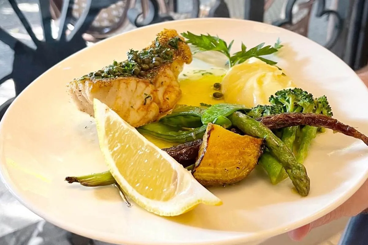 Restaurantes para viajar por el mundo sin salir de CDMX Comida francesa Cedrón 