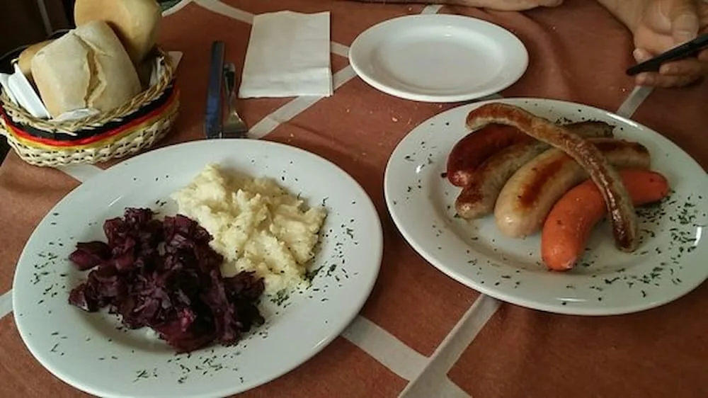 Restaurantes para viajar por el mundo sin salir de CDMX / Nibelungengarten