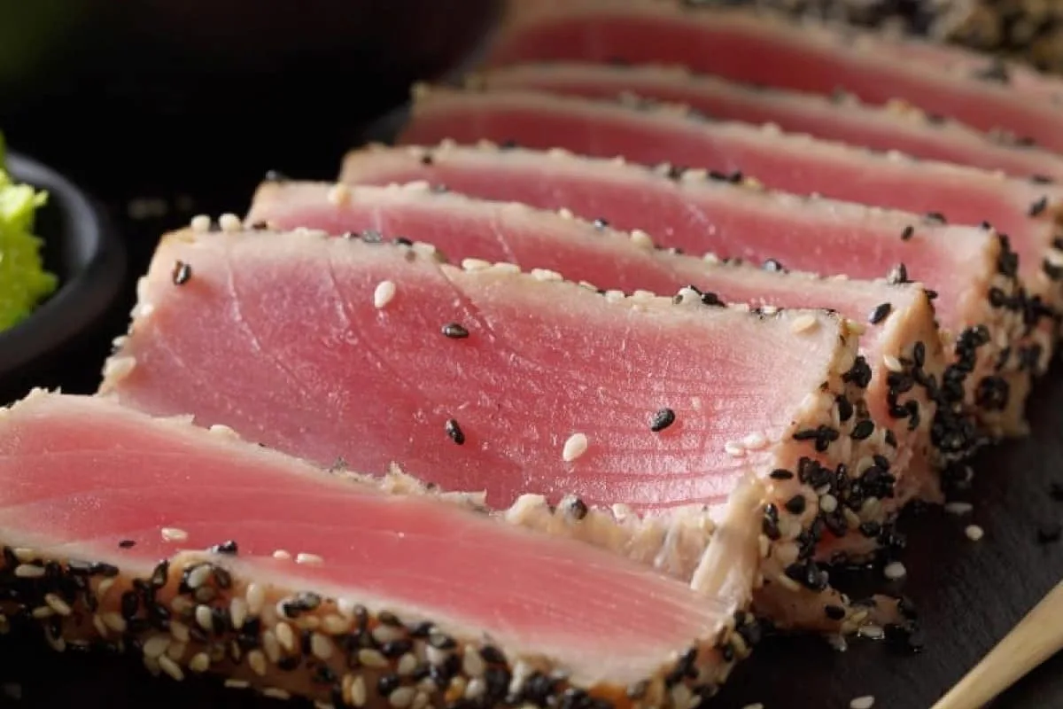 Cómo se hace el atún tataki