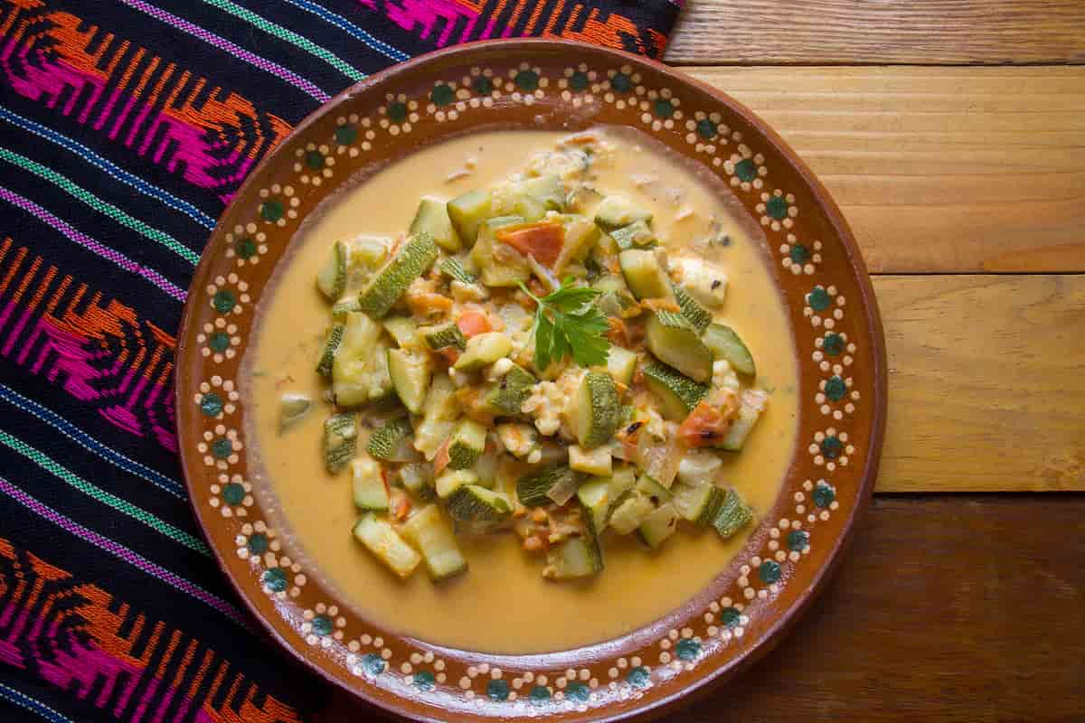 cómo preparar calabacitas a la mexicana