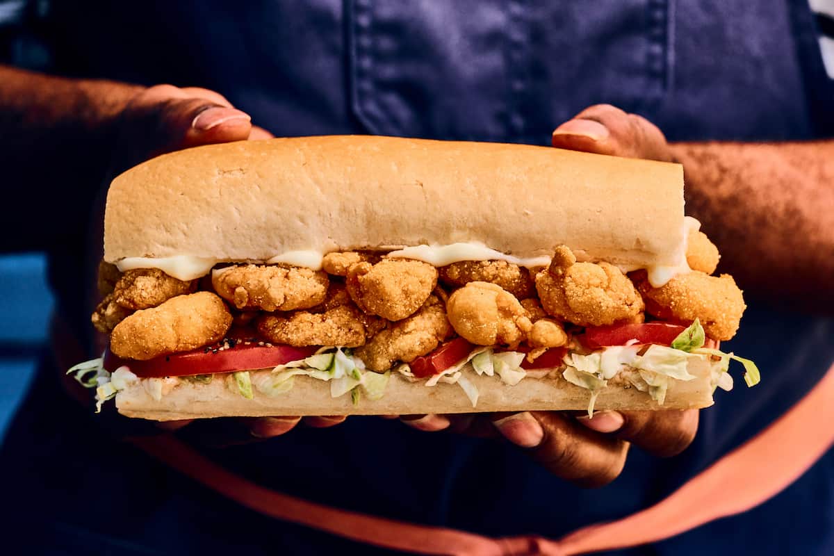 po boy de camarones