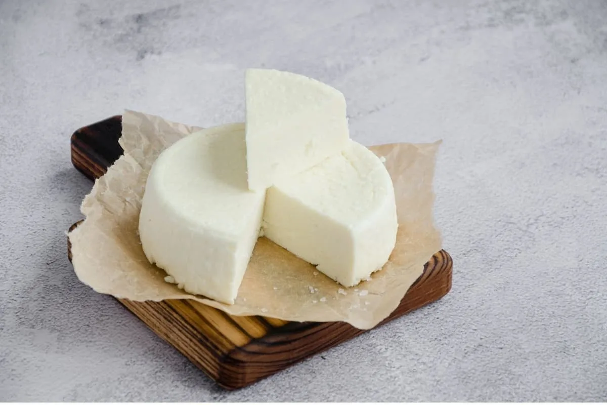 cómo cortar queso fresco
