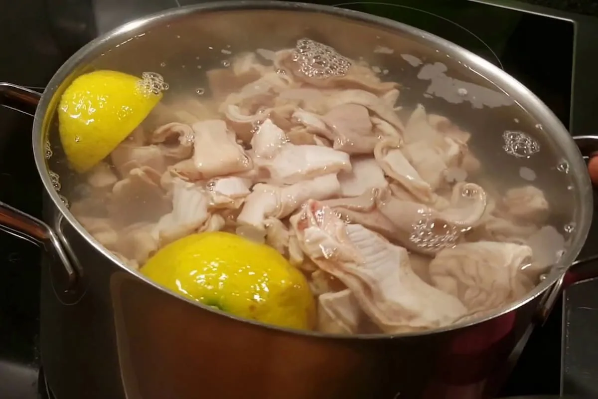 cómo se lava la panza de res