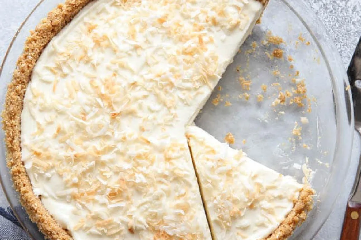 Pay frío de coco y chocolate blanco receta fresca para la primavera