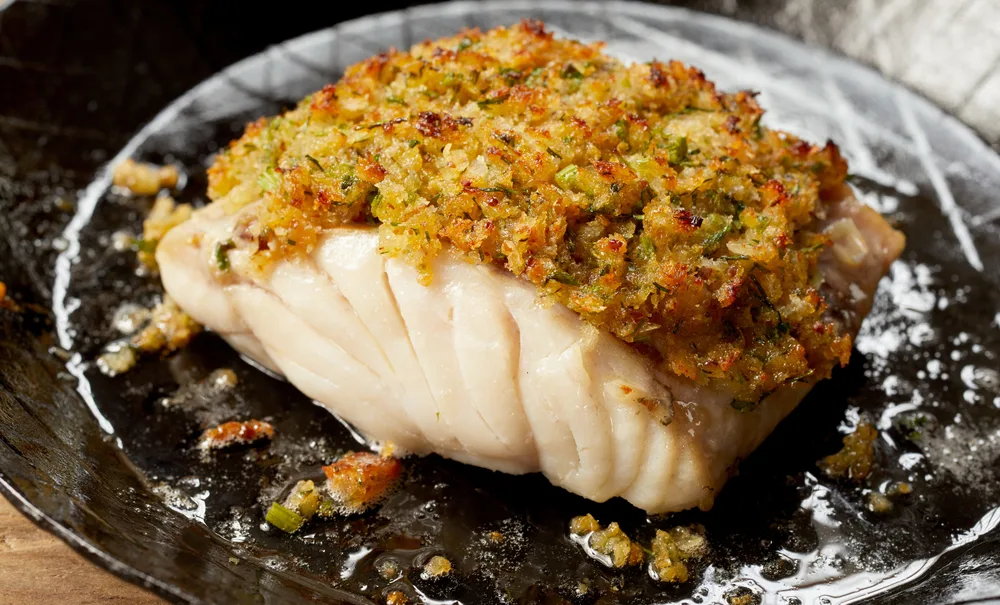 Tilapia con costra de finas hierbas