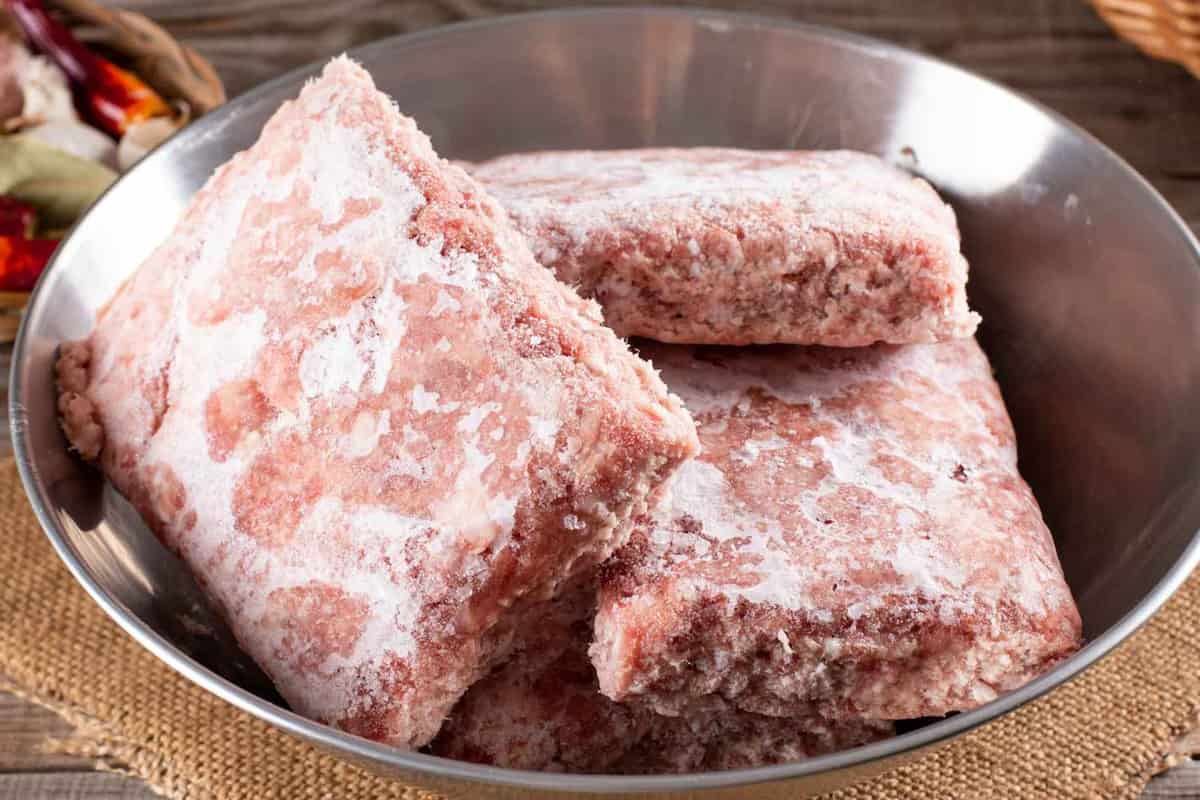 nunca descongeles carne a temperatura ambiente puede ser muy peligroso