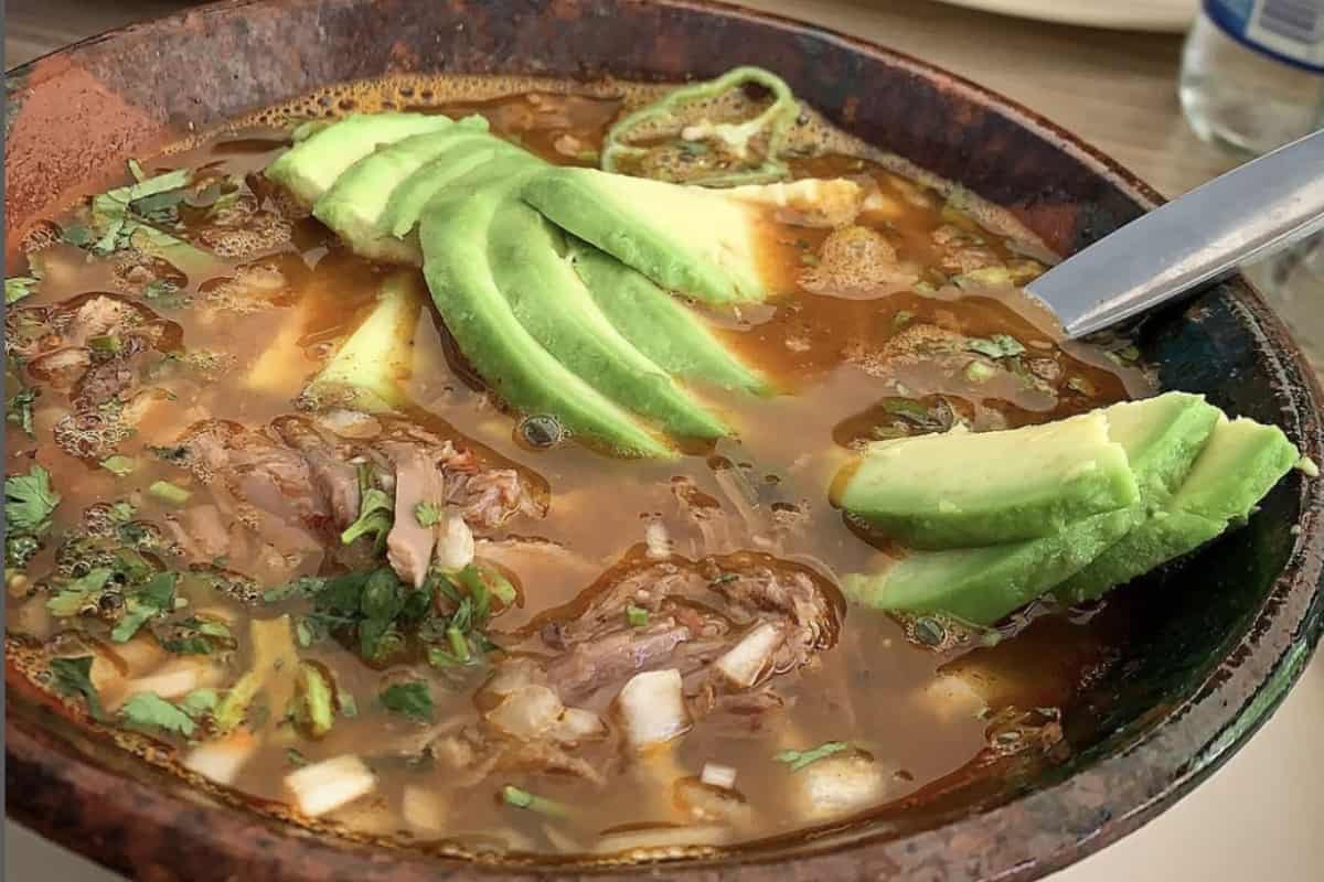Apapáchate en estos lugares con las mejores sopas y caldos mexicanos.