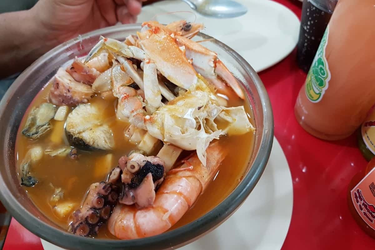 Apapáchate en estos lugares con las mejores sopas y caldos mexicanos.